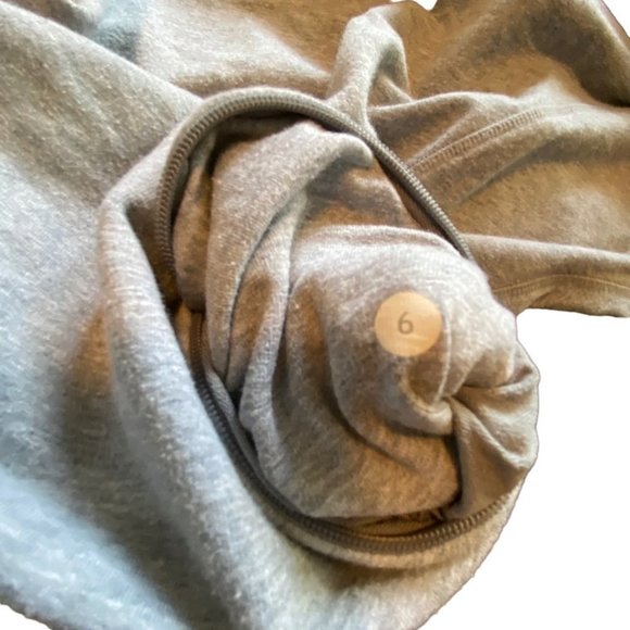 Lululemon Run: Rest  Day Pullover *Heathered Fossil* Size 6 - Picture 8 of 14